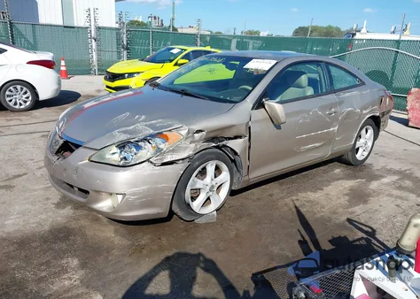 2004 Toyota Camry Solara Sle V6 z USA, uszkodzony, nr VIN 4T1CA30P54U021056